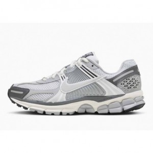 Nike Zoom Vomero 5 Zapatillas Mujer en Platino Puro y Blanco Pico