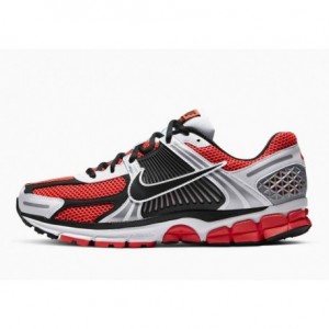 Nike Zoom Vomero 5 SE Hombre en Carmesí Brillante y Negro